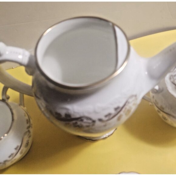 Coalport Bone China Tea Pot, Sugar & creamer set "Burgundy" pattern - Picture 9 of 16